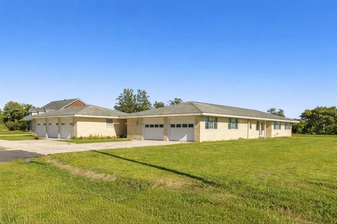 Homes For Sale - 218 Eagle Dr<br/> Lafourche County, Raceland, LA 70394
