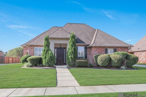 Homes For Sale - 13298 Brookcrest Dr<br/> Walker, LA 70785