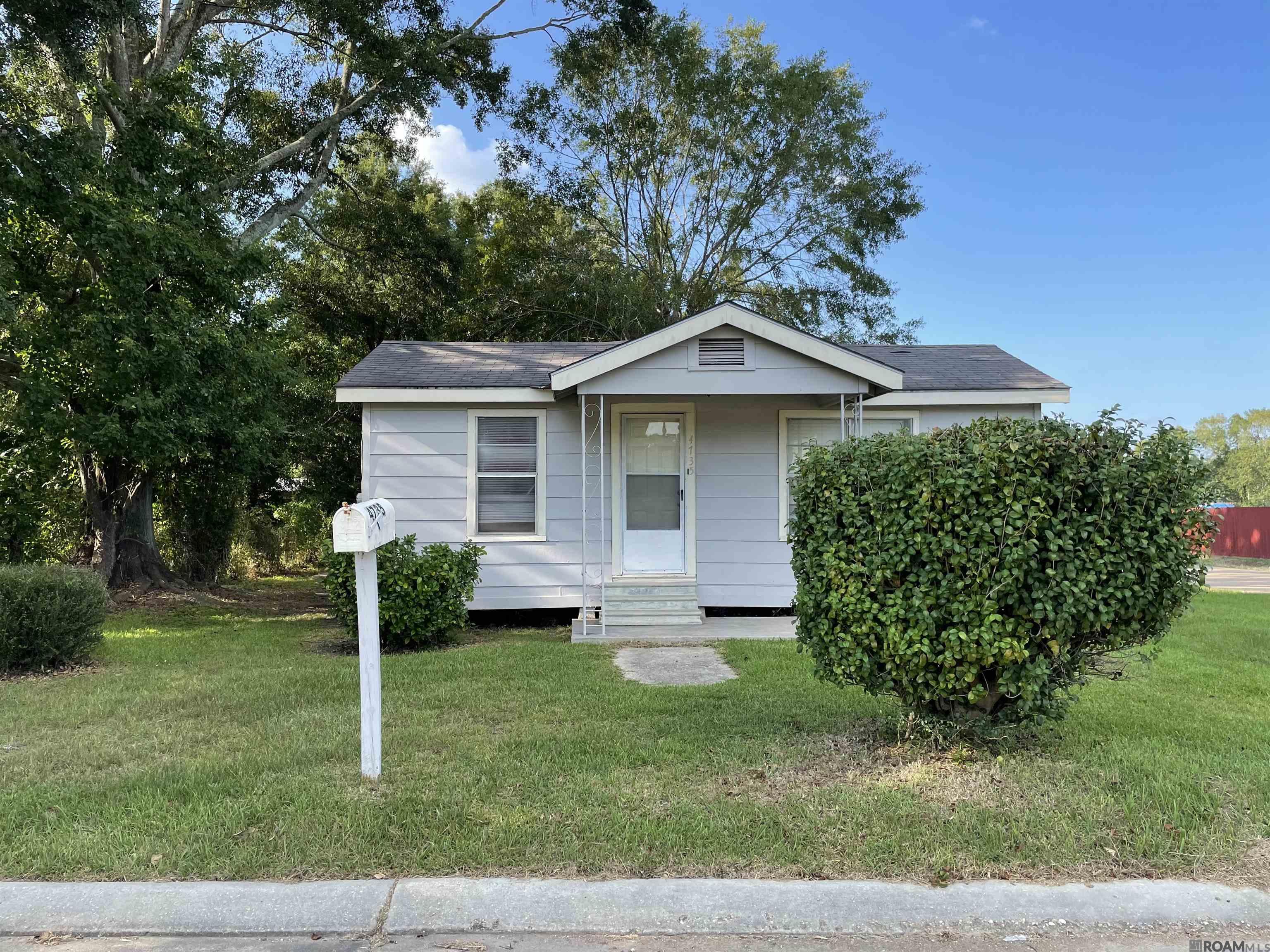 4735 Avenue A, Zachary, Louisiana image 1