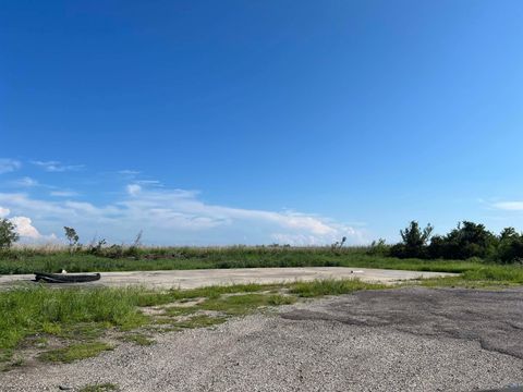 Vacant Land For Sale - LOT G Highway 1<br/> Jefferson County, Grand Isle, LA 70358