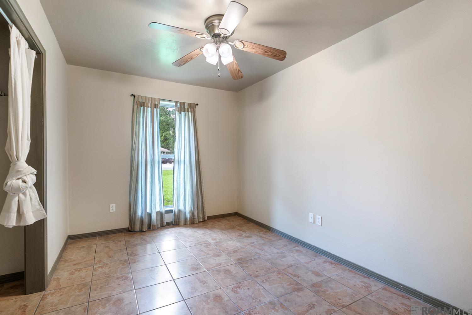 42218 Shadow Creek Ave, Gonzales, Louisiana image 7