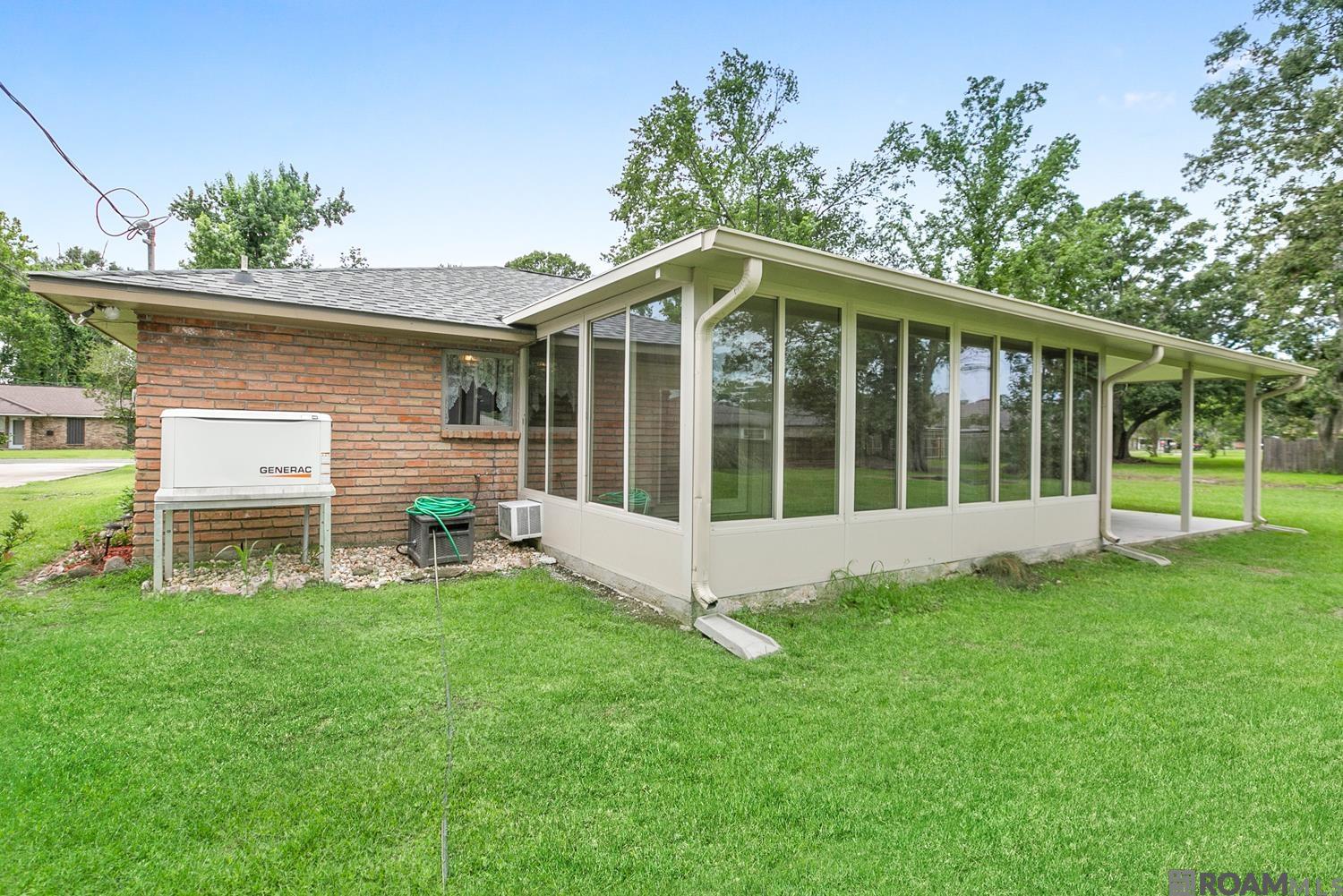 42218 Shadow Creek Ave, Gonzales, Louisiana image 15