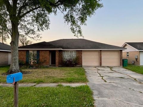 Homes For Sale - 3215 Vine Drive<br/> Saint Mary County, Morgan City, LA 70380