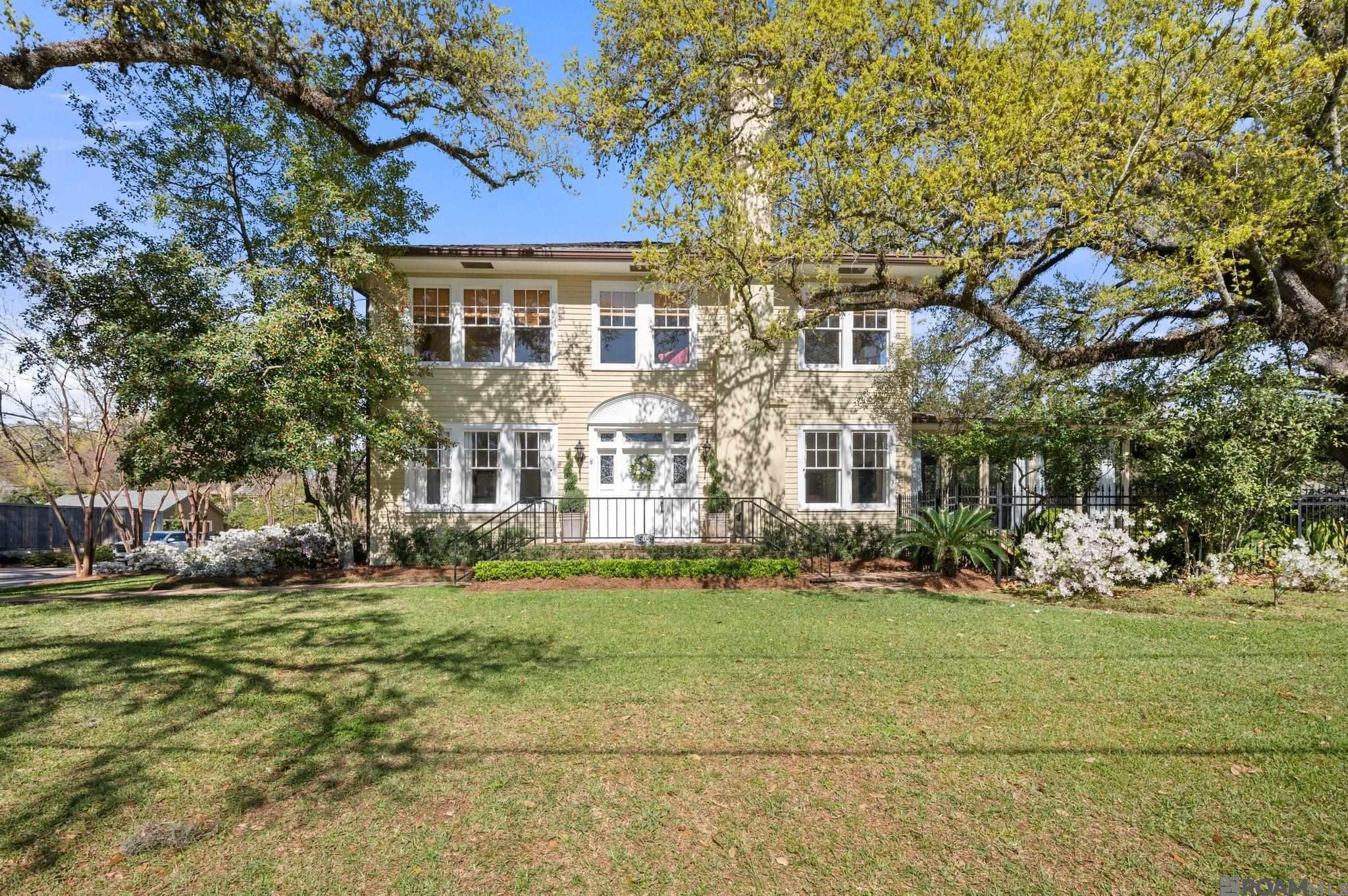 Baton Rouge, Louisiana, 70808, United States, 5 Bedrooms Bedrooms, ,4 BathroomsBathrooms,Residential,Active,2007075