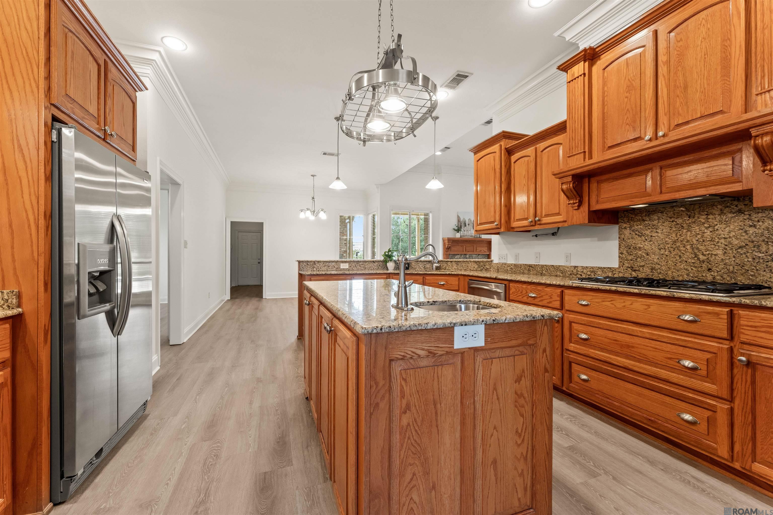 6239 Royal Lakes Estates Avenue, Gonzales, Louisiana image 10