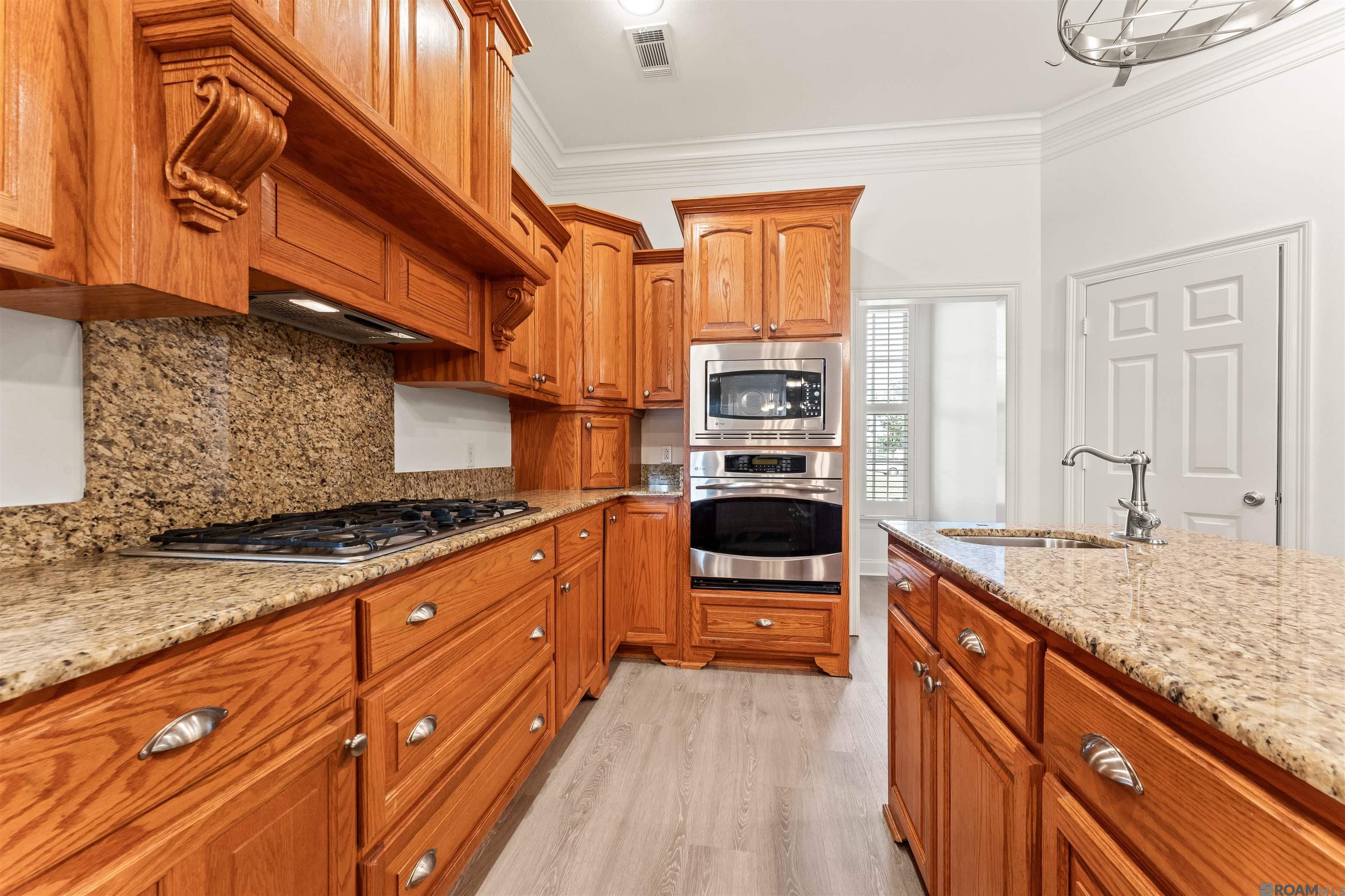 6239 Royal Lakes Estates Avenue, Gonzales, Louisiana image 12