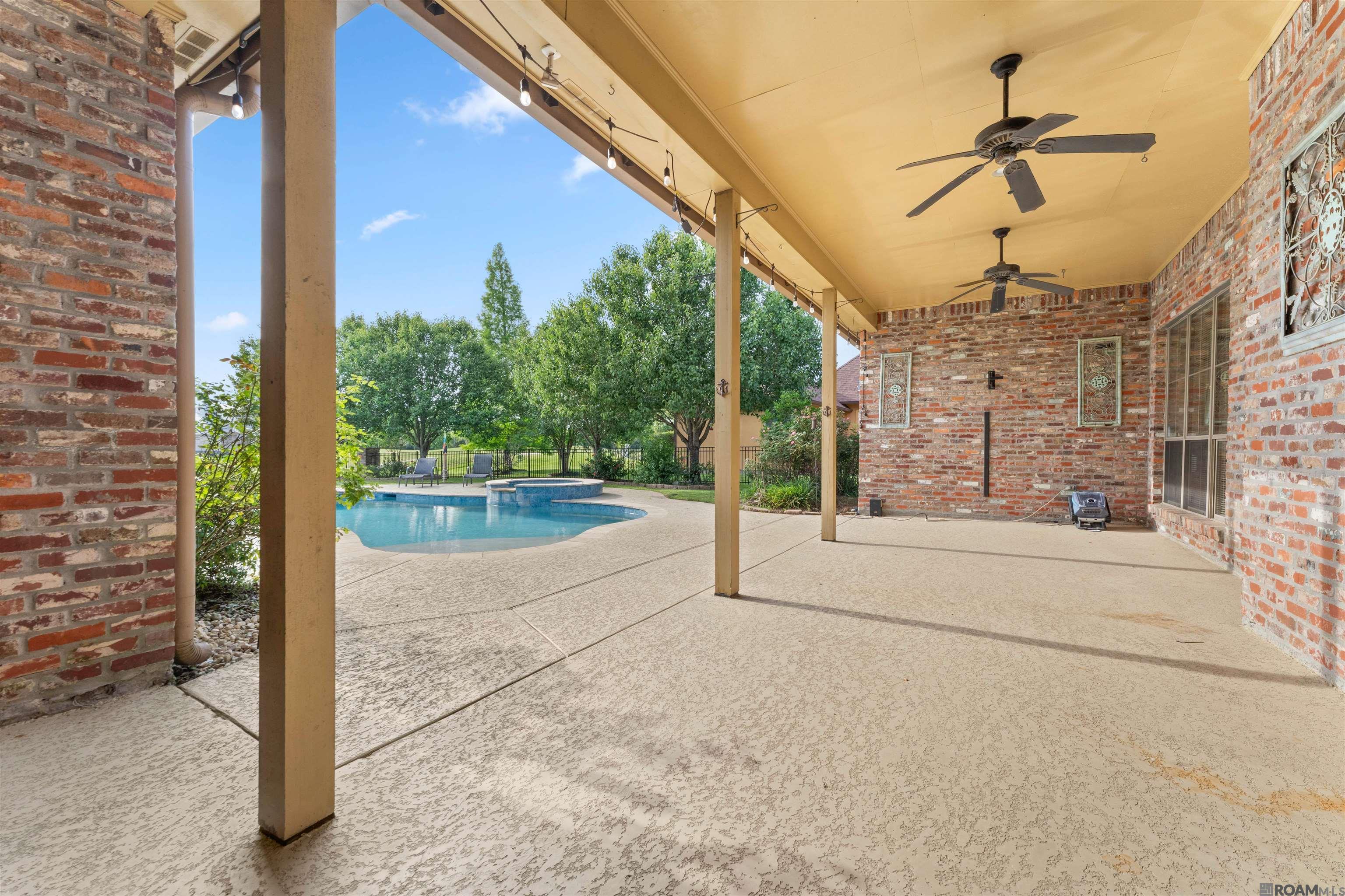 6239 Royal Lakes Estates Avenue, Gonzales, Louisiana image 30