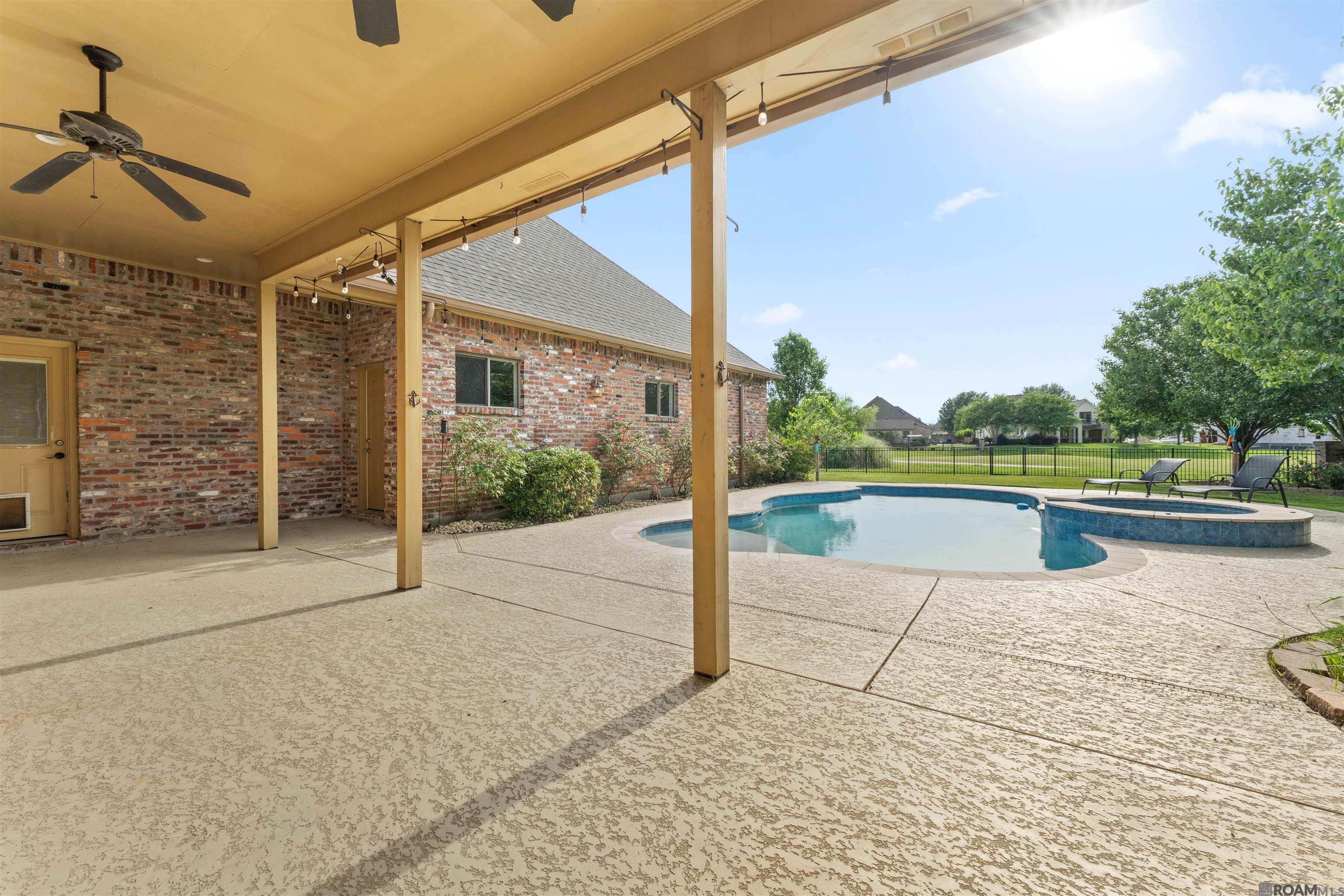 6239 Royal Lakes Estates Avenue, Gonzales, Louisiana image 31