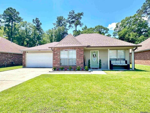 Homes For Sale - 25895 Stonehenge Dr<br/> Denham Springs, LA 70726