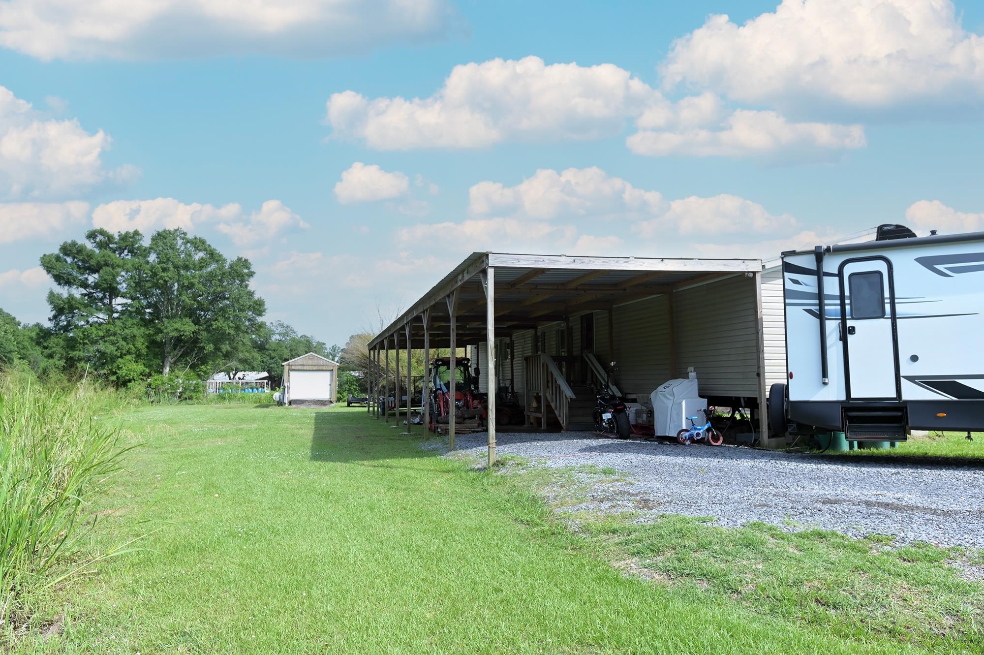 342 Hummingbird Drive, Houma, Louisiana image 1