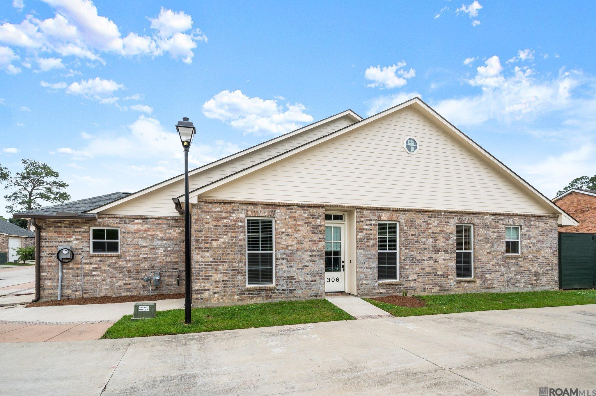 306 Saint Thomas Ln, Baton Rouge, Louisiana image 1