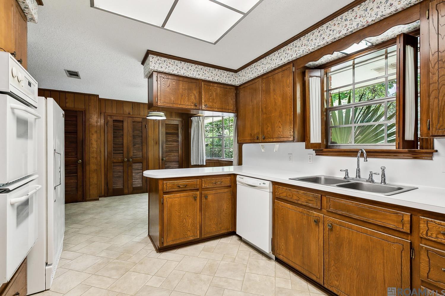 756 Castle Kirk Dr, Baton Rouge, Louisiana image 7