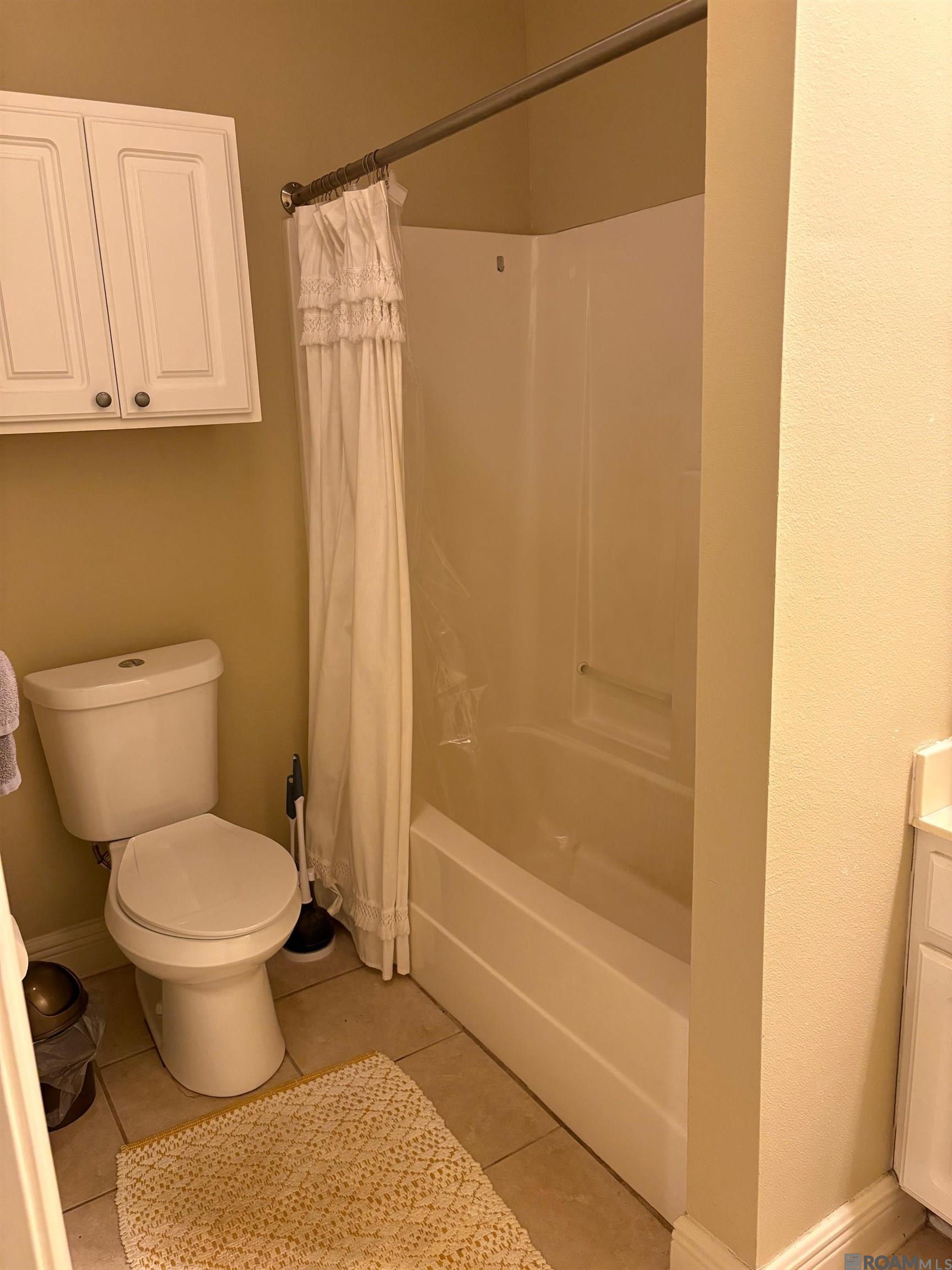 5167 Etta Dr #9-E, Baton Rouge, Louisiana image 9