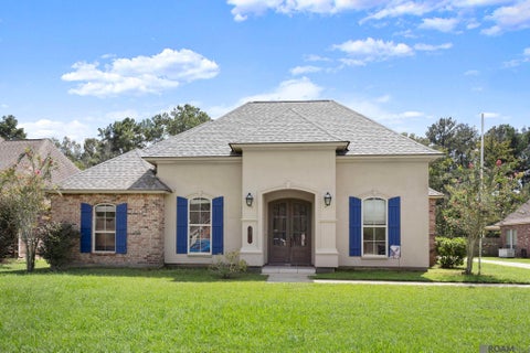 Homes For Sale - 14176 Twelve Oaks Dr<br/> Walker, LA 70785