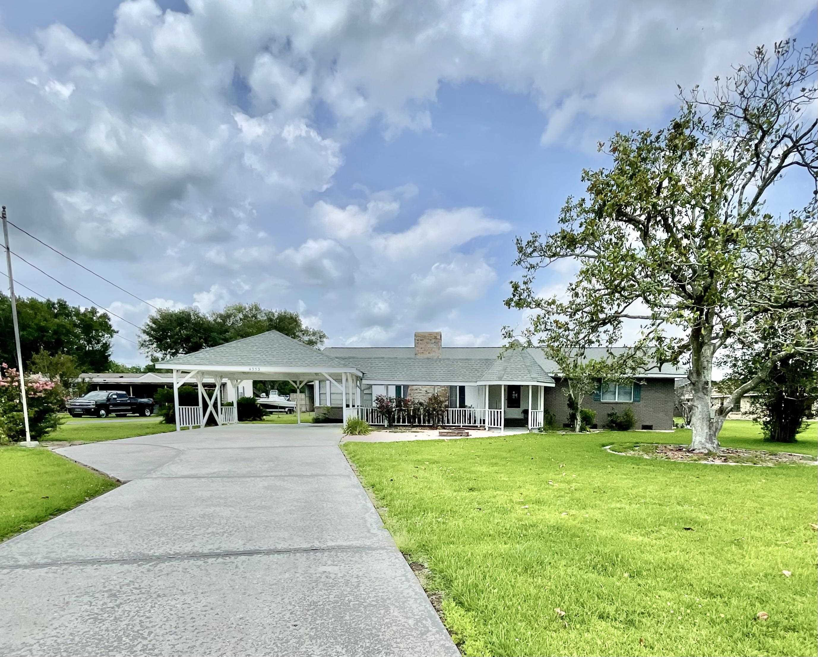 4353 Bayouside Dr, Houma, Louisiana image 1