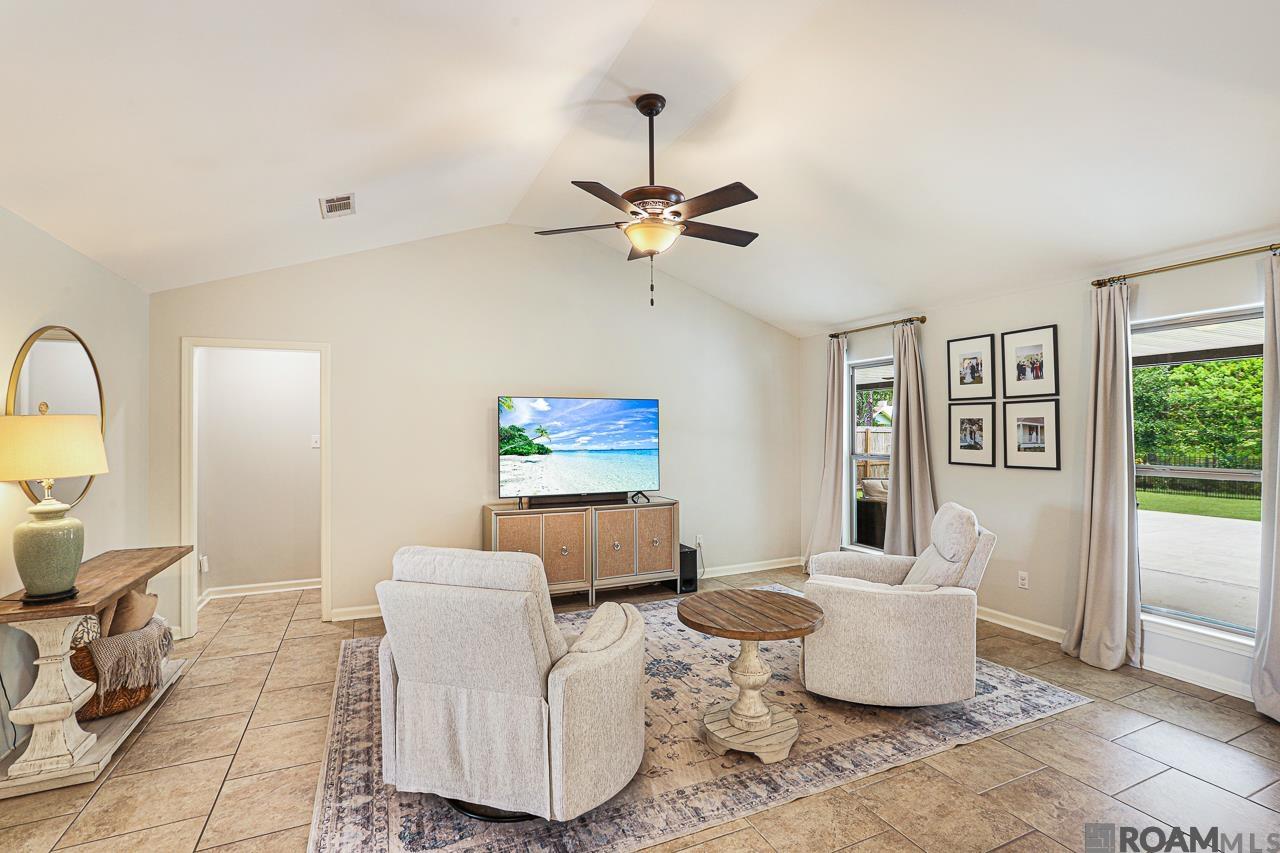 1017 Point Andrew Dr, Gonzales, Louisiana image 11