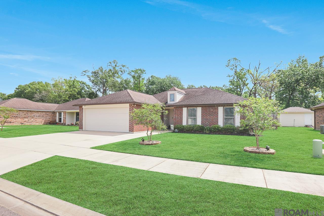 1017 Point Andrew Dr, Gonzales, Louisiana image 1