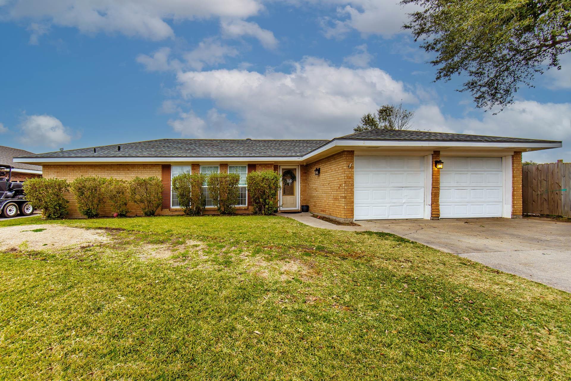 2103 Ruby Dr, Houma, Louisiana image 1