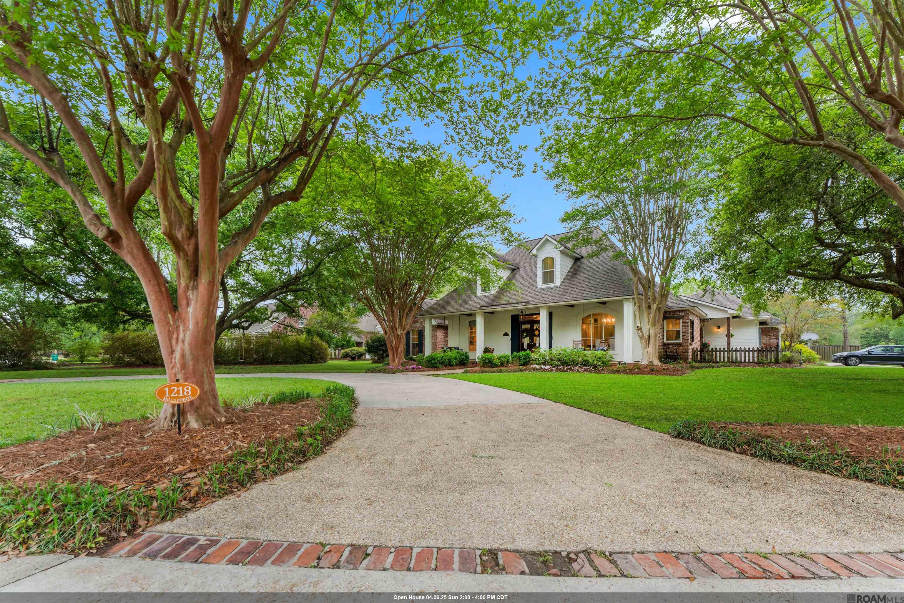 1218 Mills Pointe Dr, Zachary, Louisiana image 1