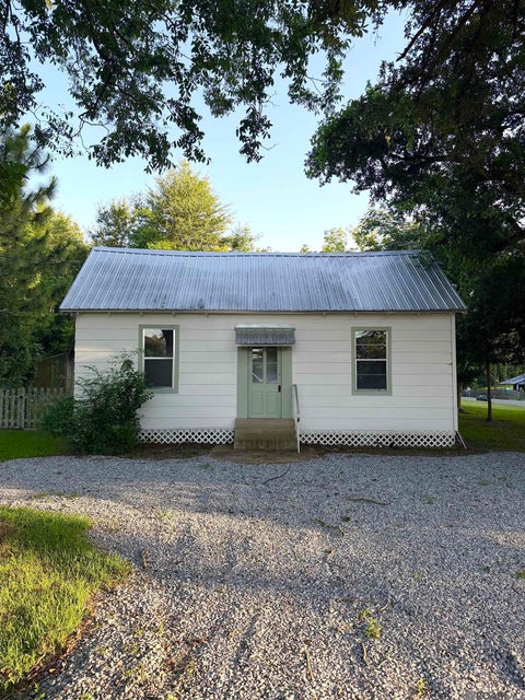 Homes For Sale - 1412 Chestnut St<br/> Jackson, LA 70748