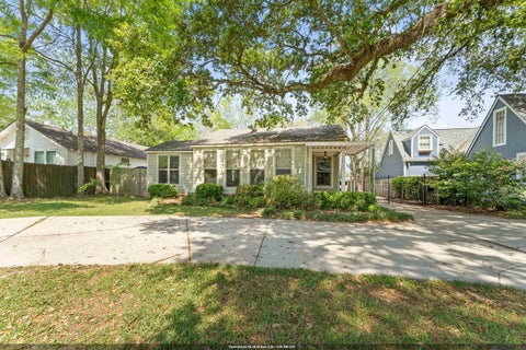 Homes For Sale - 3919 Claycut Rd<br/> Baton Rouge, LA 70806