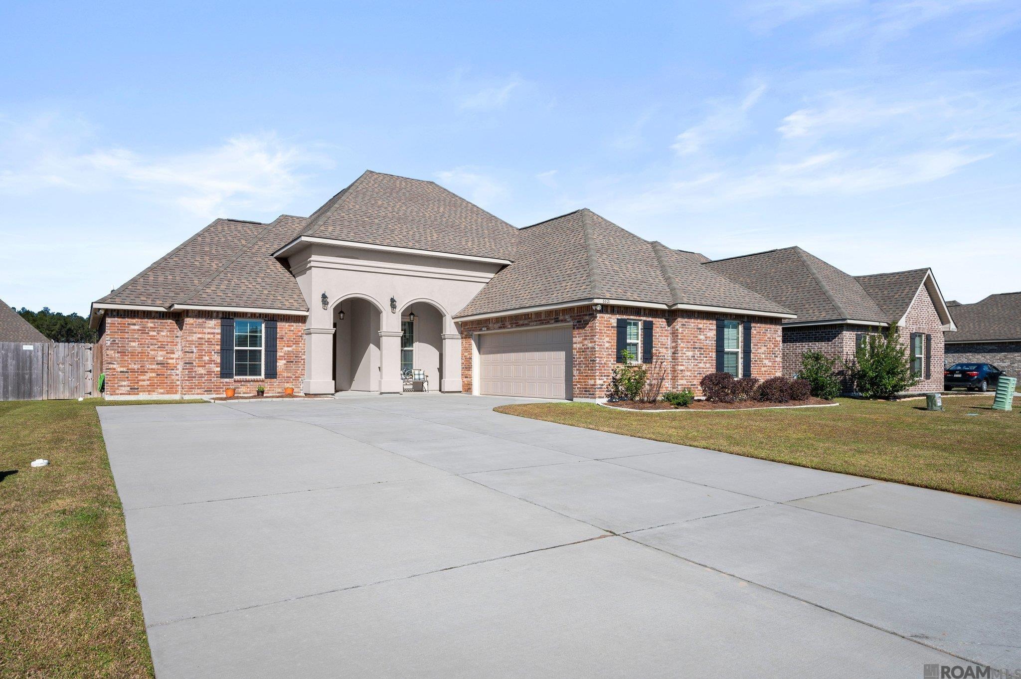 8821 Providence Dr, Denham Springs, Louisiana image 2