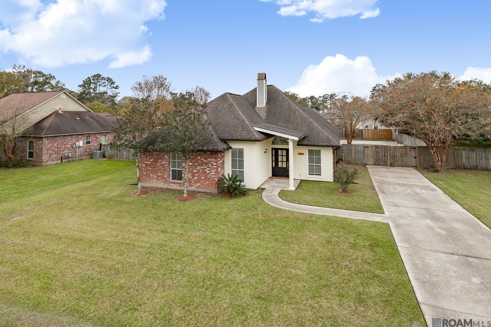 30403 Lafleur Rue, Walker, Louisiana image 1