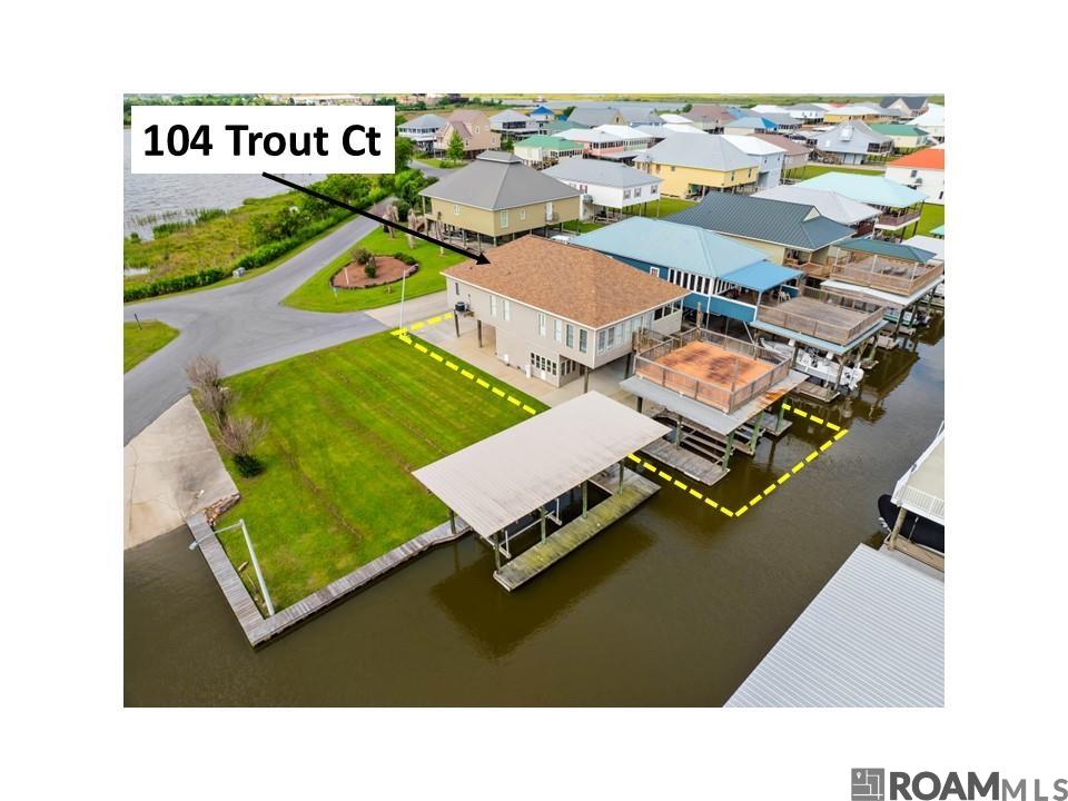 104 Trout Ct, Dulac, Louisiana image 2