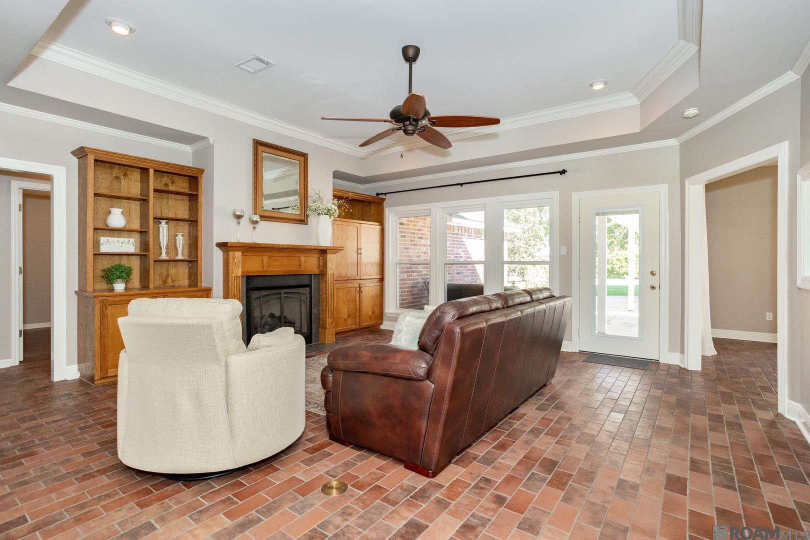 2436 Oak Alley, Port Allen, Louisiana image 4