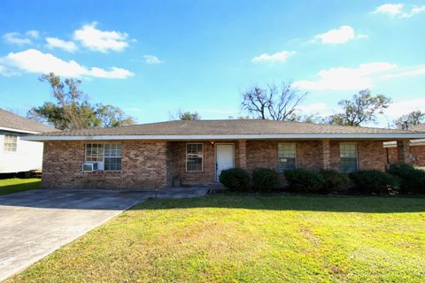 Homes For Sale - 121 Clara St<br/> Schriever, LA 70395