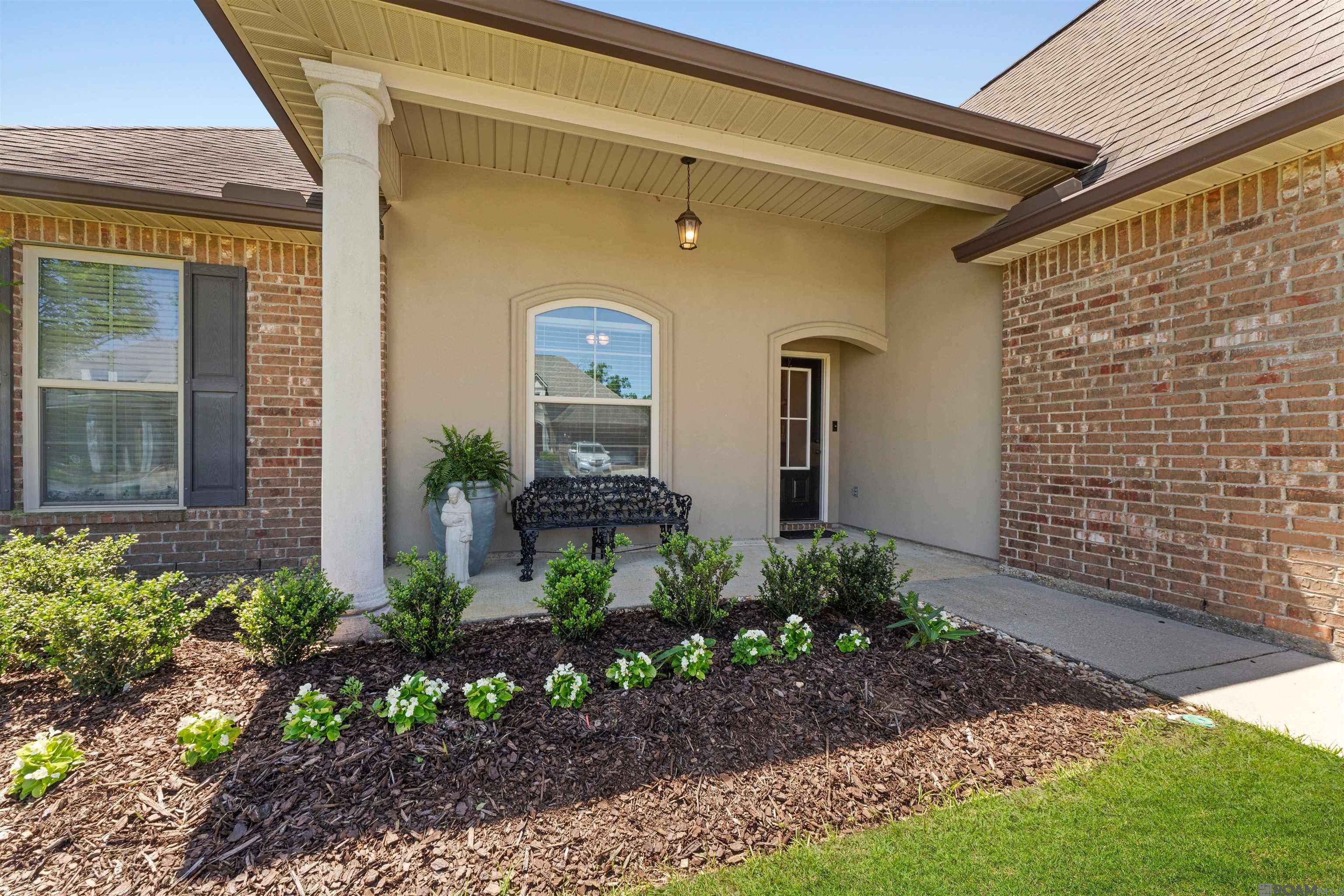17816 Waterloo Dr, Baton Rouge, Louisiana image 2