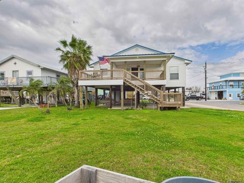 Homes For Sale - 2919 Highway 1<br/> Grand Isle, LA 70358