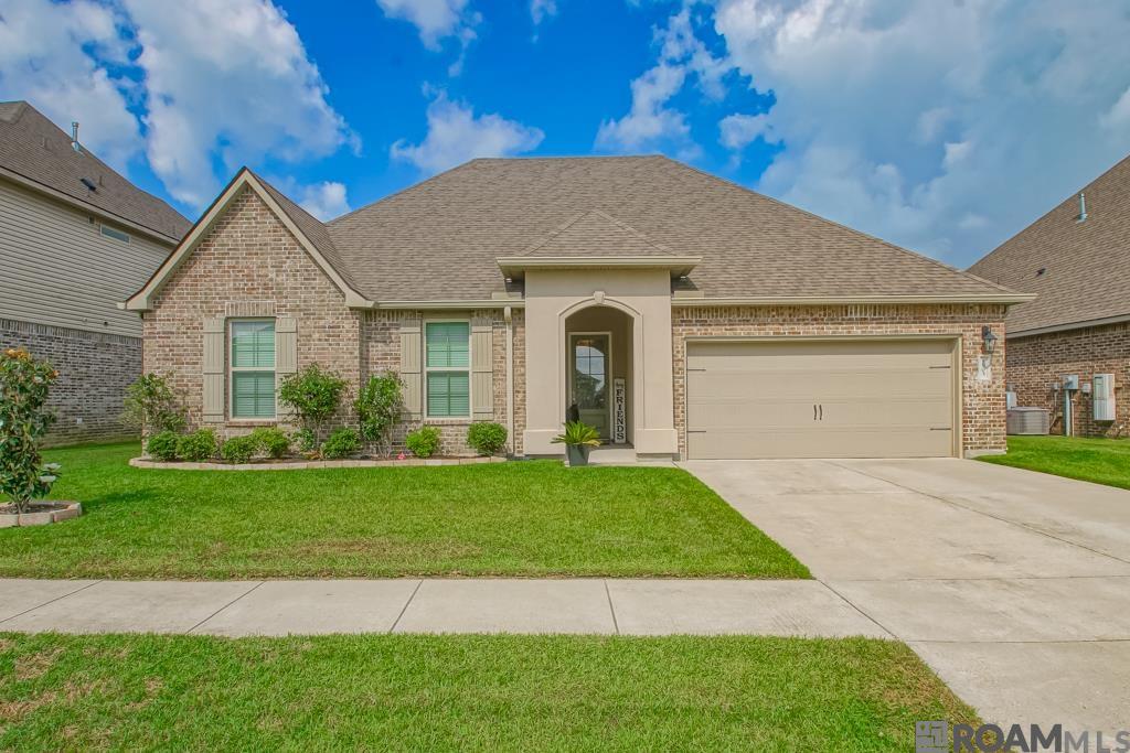 7503 Scarlet Oak Dr, Gonzales, Louisiana image 2
