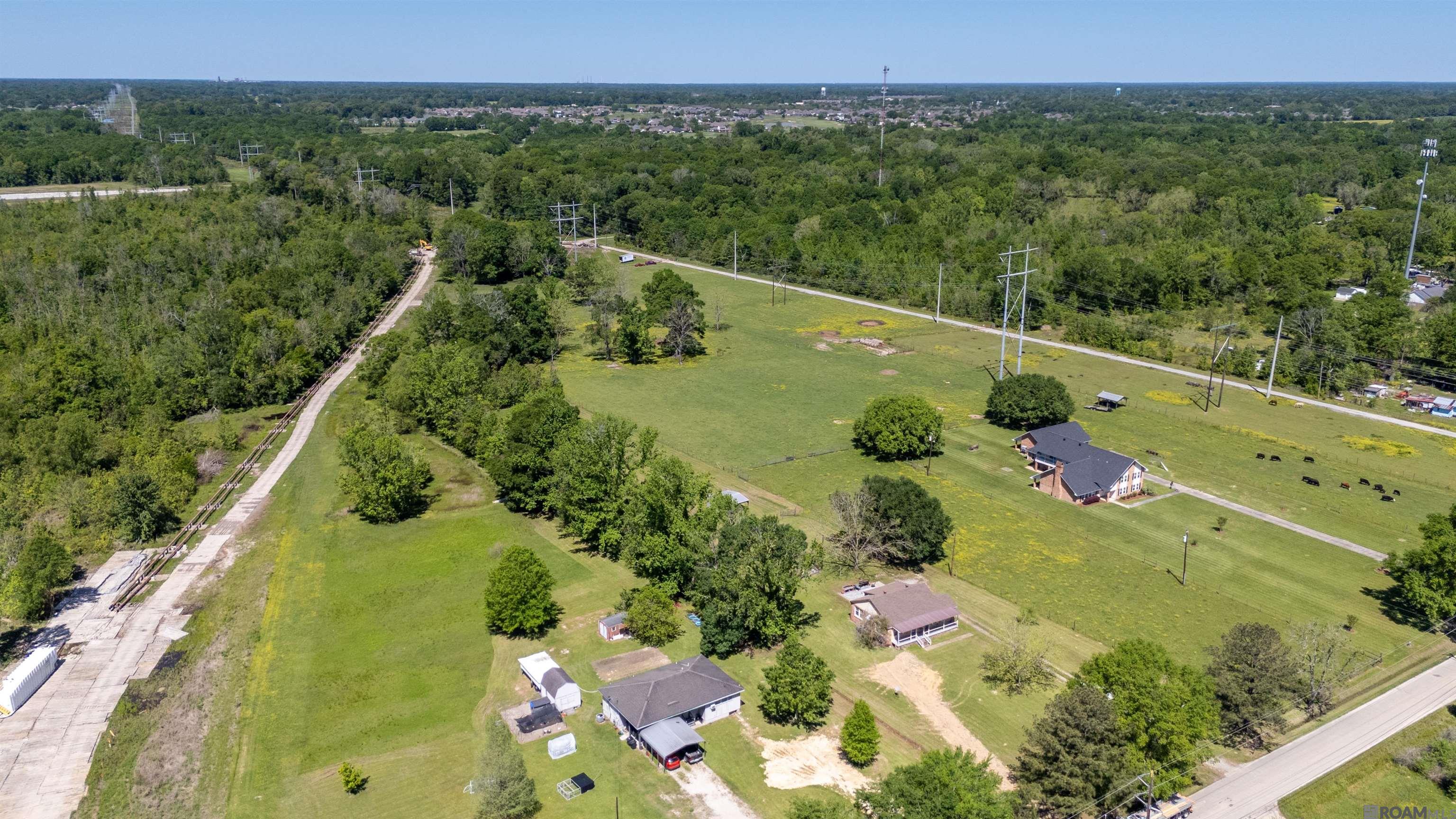 2015 Old Baker Rd, Zachary, Louisiana image 29