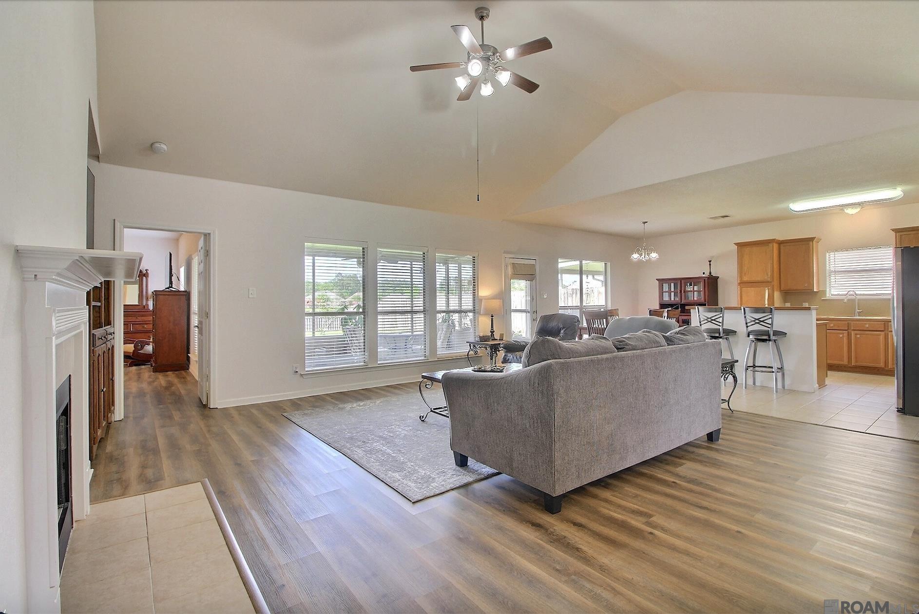 26373 Poplar Glen Dr, Denham Springs, Louisiana image 3