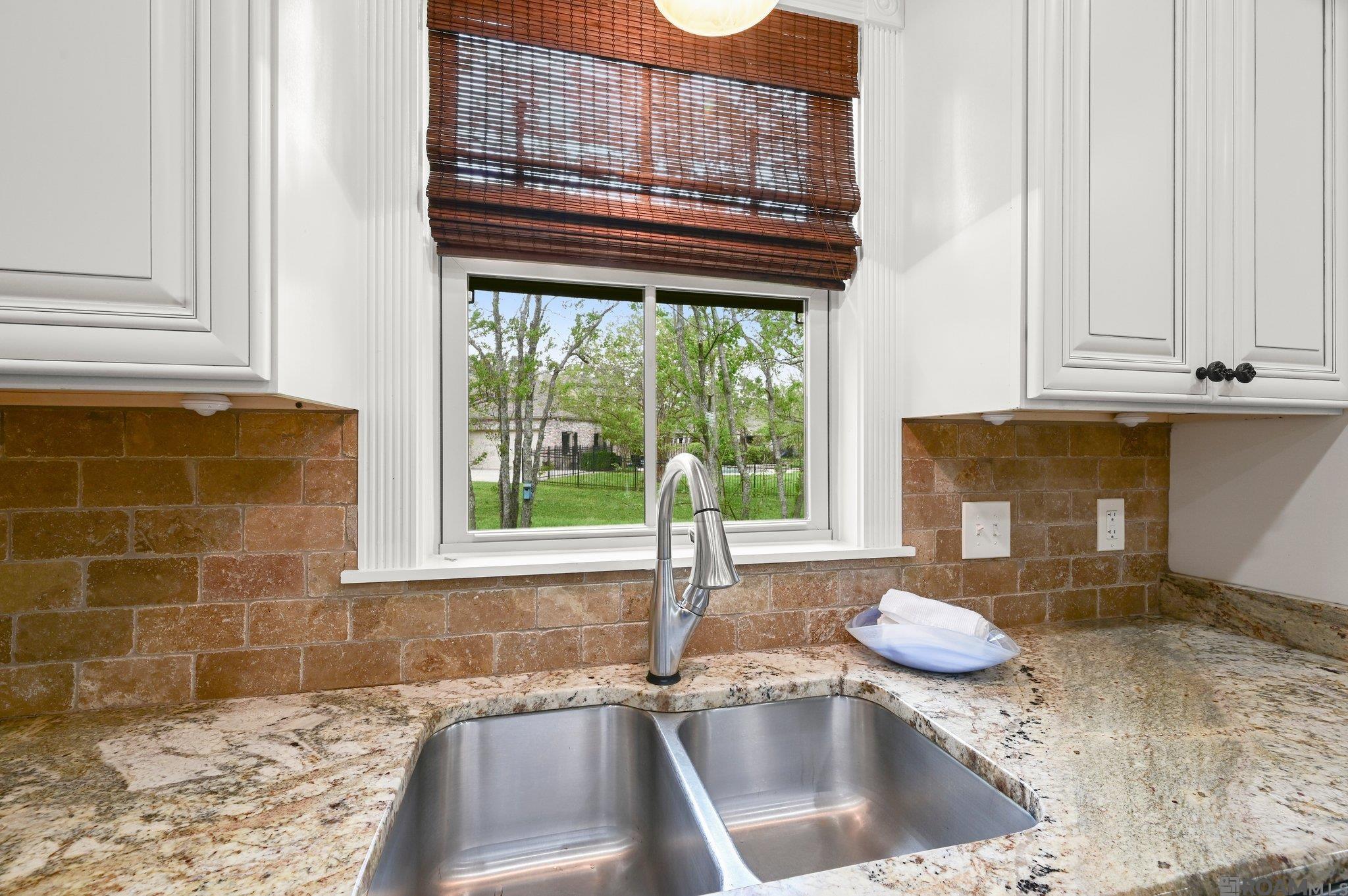 9285 Greystone Dr, Denham Springs, Louisiana image 11