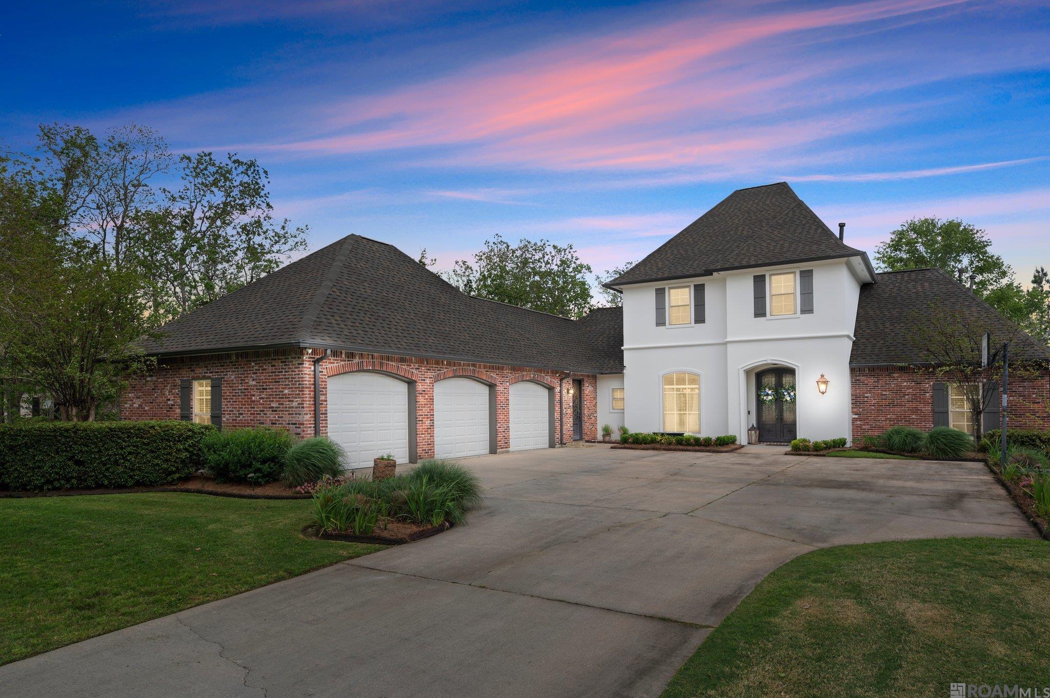 9285 Greystone Dr, Denham Springs, Louisiana image 3