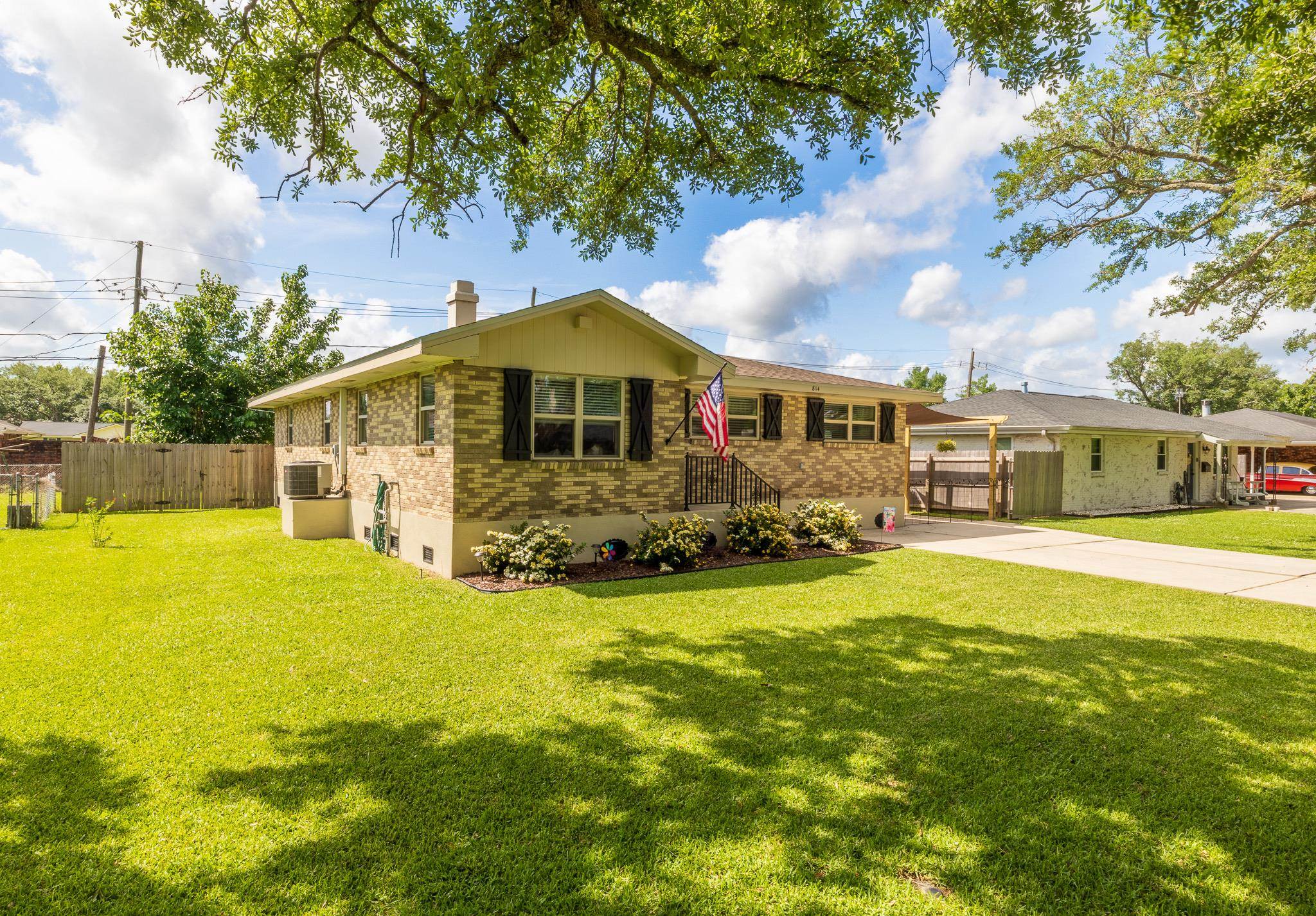 814 Funderburk Avenue, Houma, Louisiana image 2