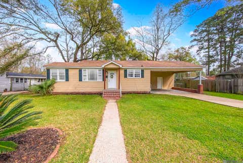 Homes For Sale - 10423 Red Oak Dr<br/> Baton Rouge, LA 70815