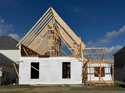 Homes For Sale - 5018 Stonewater Dr<br/> Gonzales, LA 70737