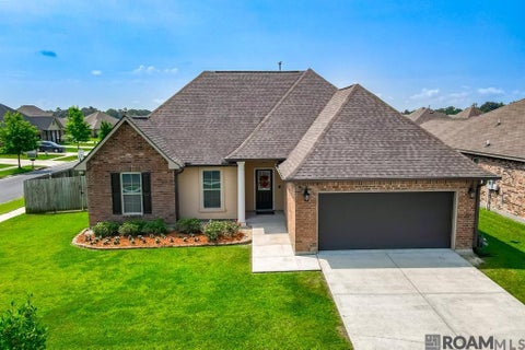 Homes For Sale - 42453 Harborstone Ave<br/> Prairieville, LA 70769