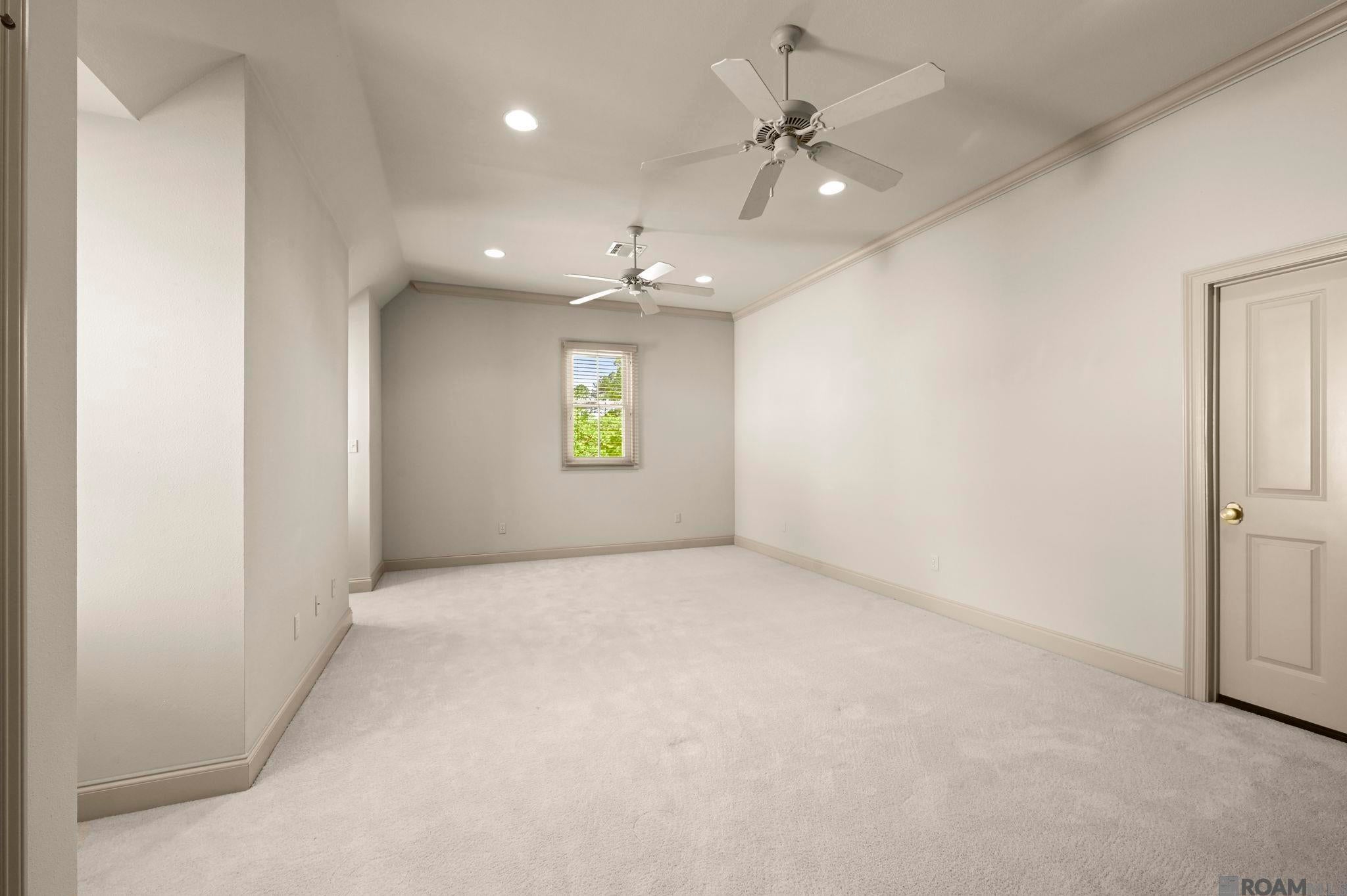 Baton Rouge, Louisiana, 70808, United States, 4 Bedrooms Bedrooms, ,5 BathroomsBathrooms,Residential,Active,2038944