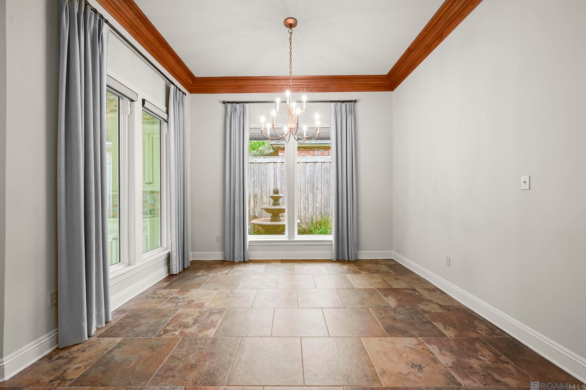 Baton Rouge, Louisiana, 70808, United States, 4 Bedrooms Bedrooms, ,5 BathroomsBathrooms,Residential,Active,2038944