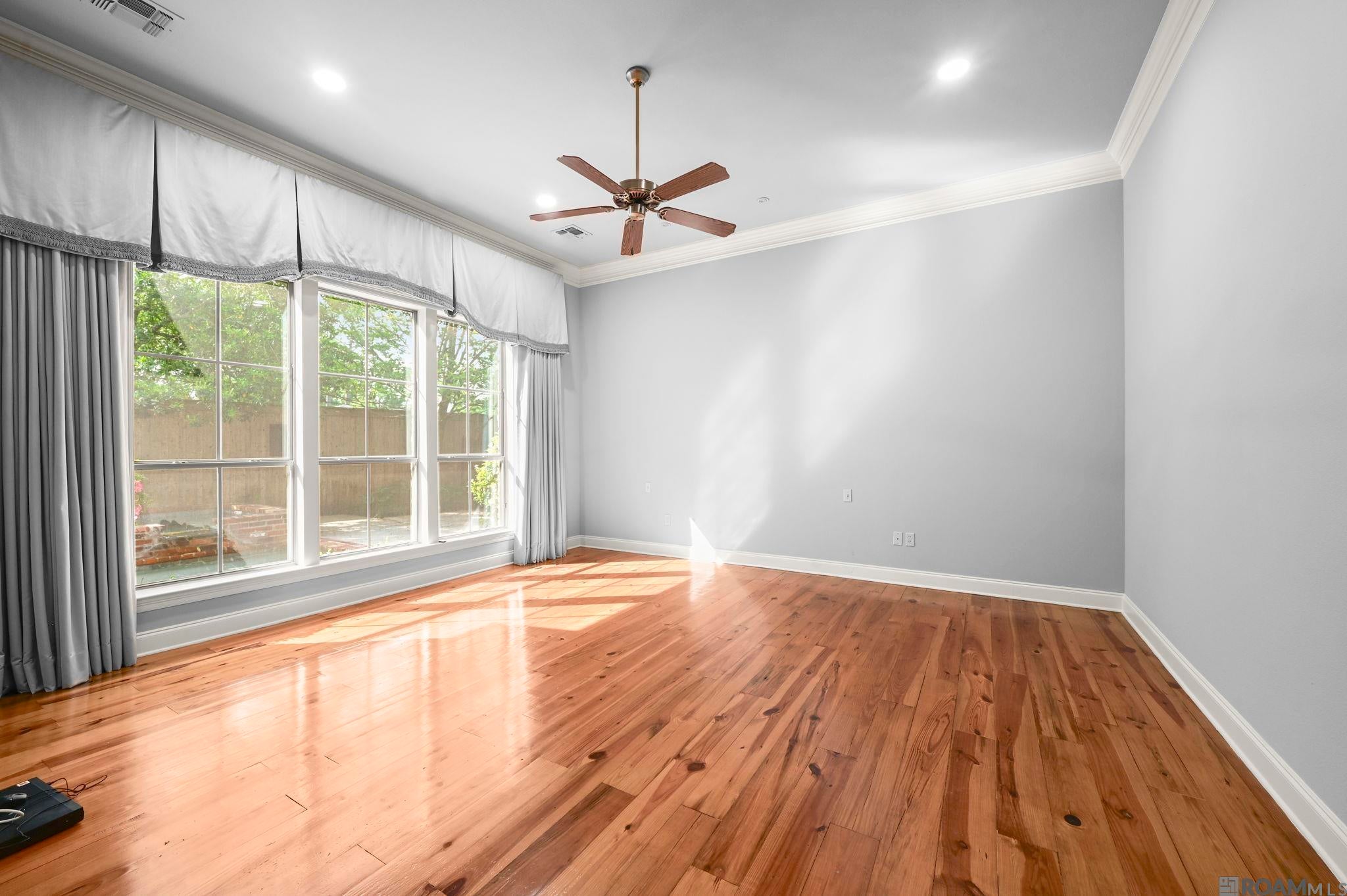 Baton Rouge, Louisiana, 70808, United States, 4 Bedrooms Bedrooms, ,5 BathroomsBathrooms,Residential,Active,2038944