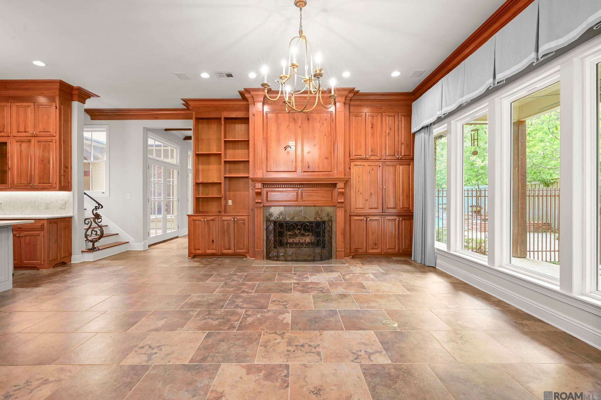 Baton Rouge, Louisiana, 70808, United States, 4 Bedrooms Bedrooms, ,5 BathroomsBathrooms,Residential,Active,2038944