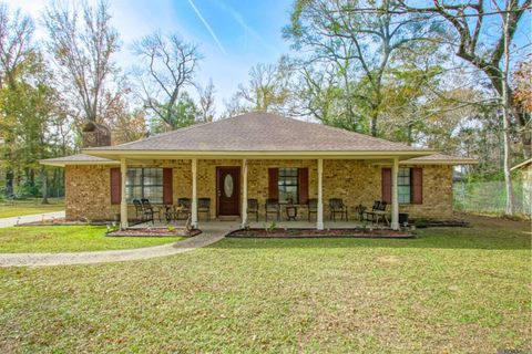 Homes For Sale - 31833 Lawrence St<br/> Denham Springs, LA 70726