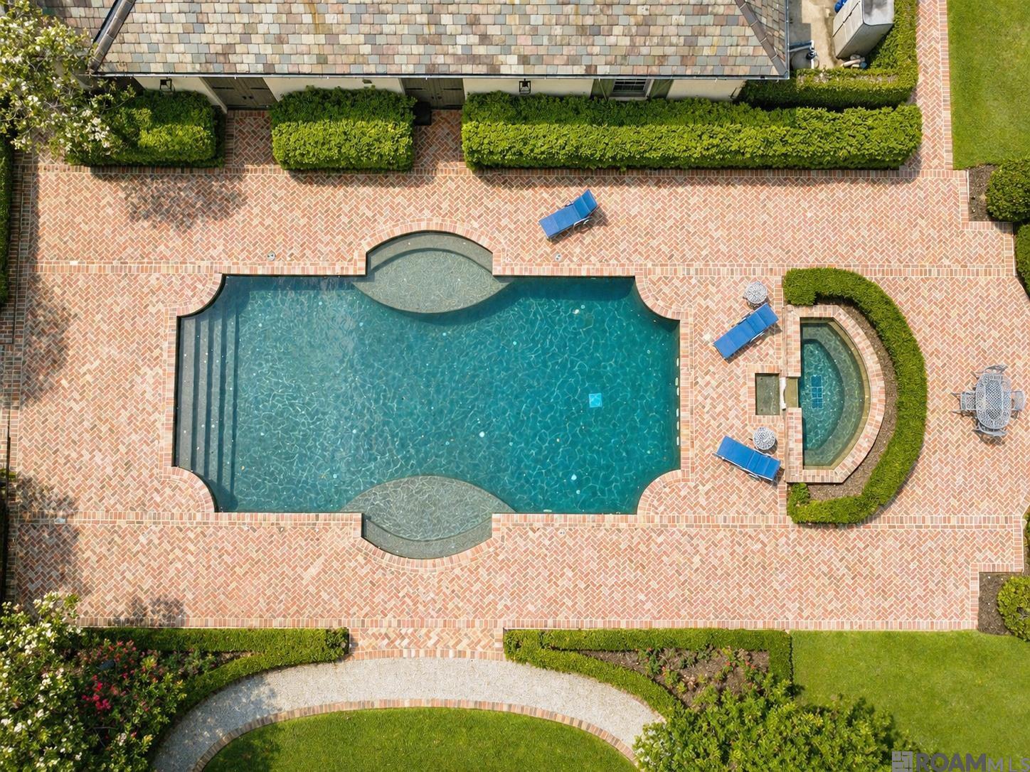 22111 Rabbit Run Dr