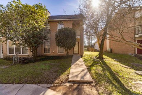 Townhouse For Sale - 5648 Riverstone Dr<br/> East Baton Rouge County, Baton Rouge, LA 70820
