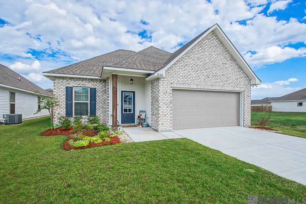 28380 Middlebrook Way, Denham Springs, Louisiana image 2
