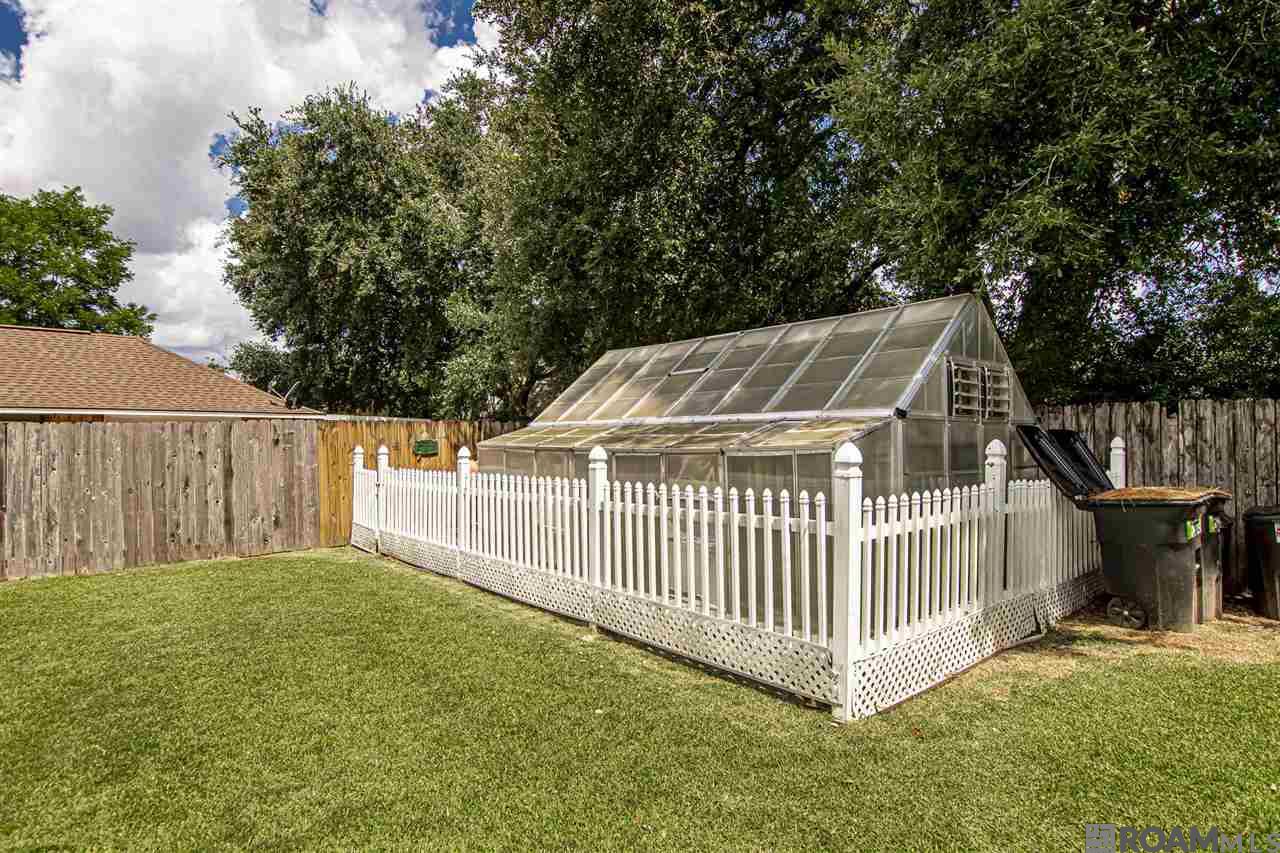 12111 N Lake Sherwood Ave, Baton Rouge, Louisiana image 29